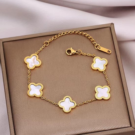 18K Gold Plated Lucky Clover Bracelet for Women Adjustable Fashion Bracelet Jewelry Birthday Gifts for Women Girls